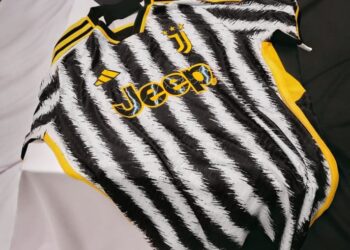 Juventus FC Jersey Local 23/24 Adidas