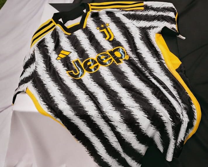 Juventus FC Jersey Local 23/24 Adidas