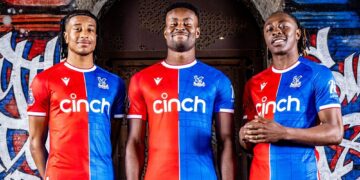 Crystal Palace Jersey Local 2023-2024 Macron