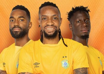 Selección Nacional Congo Jersey Local-Visitante-Tercero Umbro