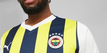 Fenerbahçe SK Jersey Local 23-24 Puma