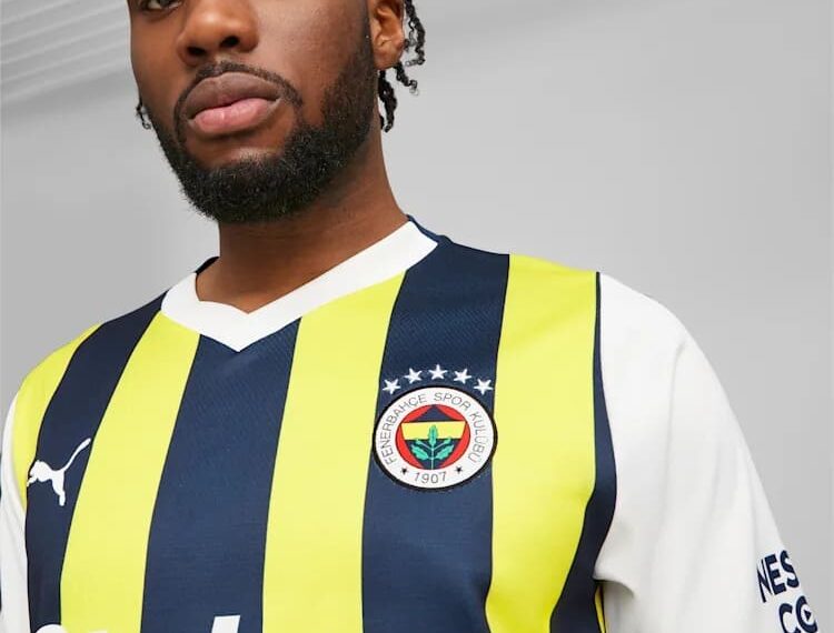 Fenerbahçe SK Jersey Local 23-24 Puma