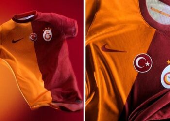 Galatasaray SK Jersey Local 23-24 Nike