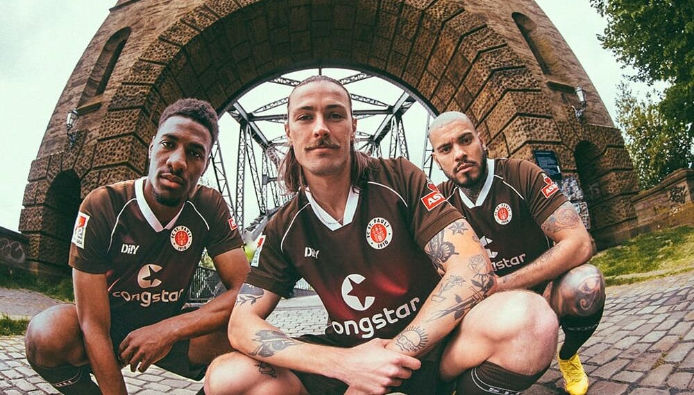 St. Pauli Jersey Local 2023-24 DIIY